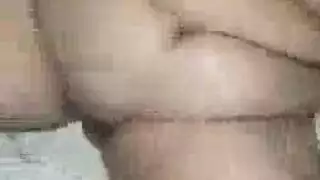 احنا في مكان عام