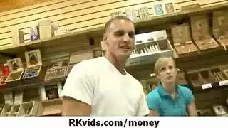 فانتازيا عائلية قسرية: أم تُؤخذ بواسطة ابنها